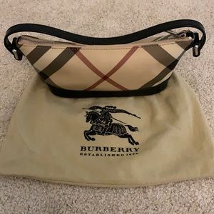 Burberry purse